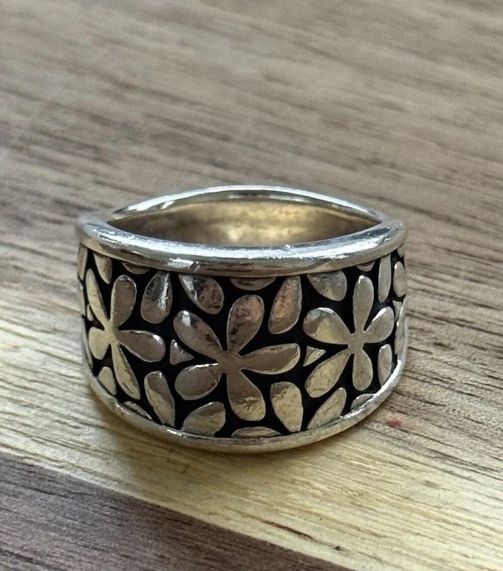 James Avery Retired Sterling Silver Spring Blossom Ring Size 6.5